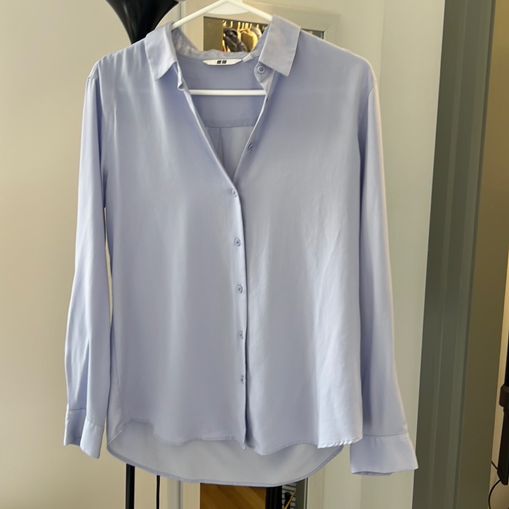 Uniqlo lavender collared shirt